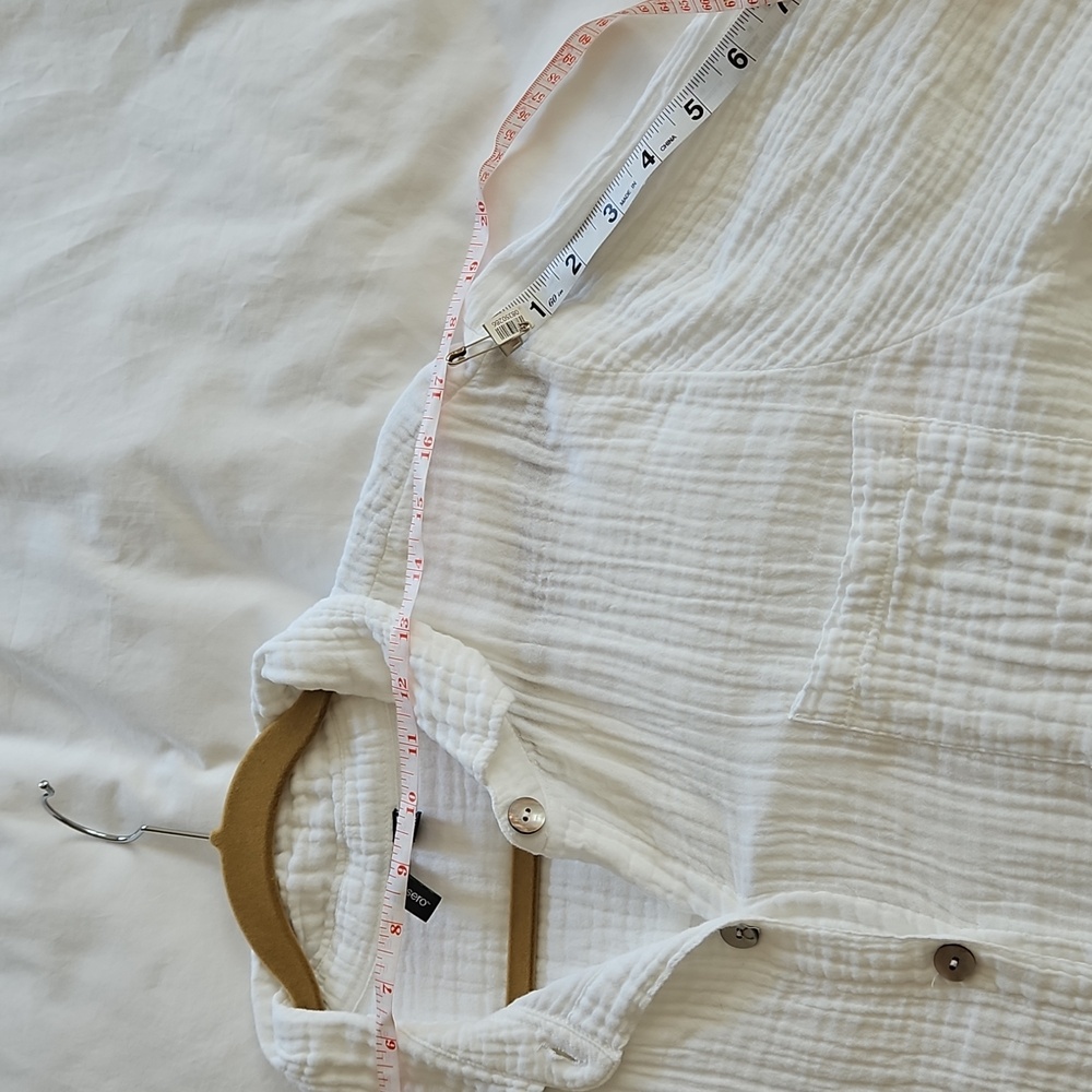Women's Gauze-like Shirt, 100% Cotton, Roll-up Sleeves, Pearlized Buttons. EUC - Picture 8 of 11